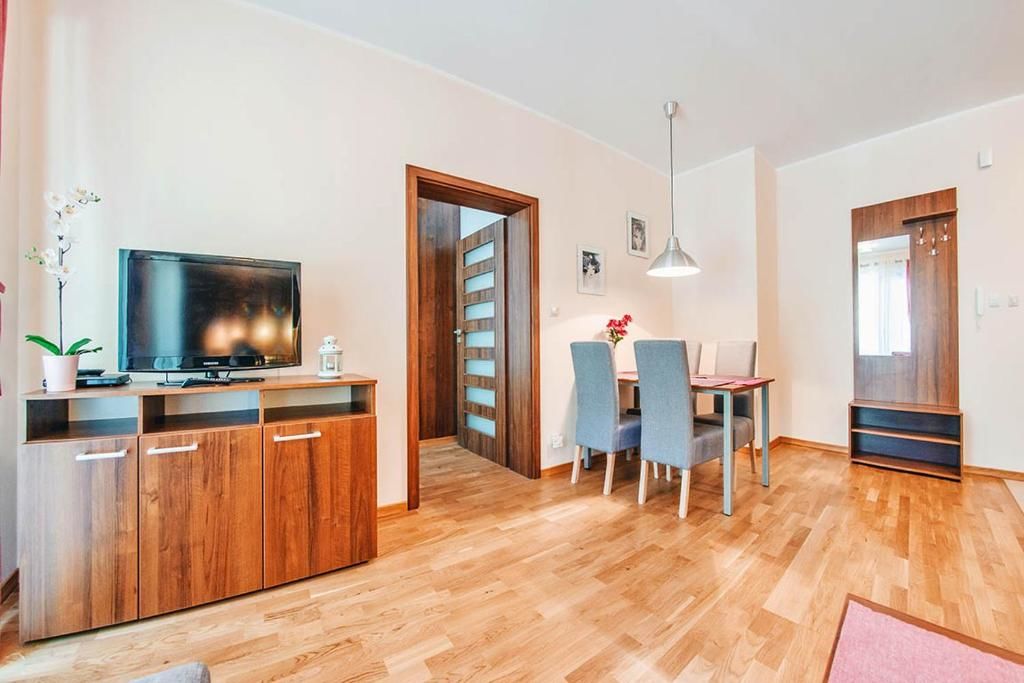 Апартаменты Apartamenty Sun & Snow Villa Cztery Pory Roku Ястшембя-Гура-132