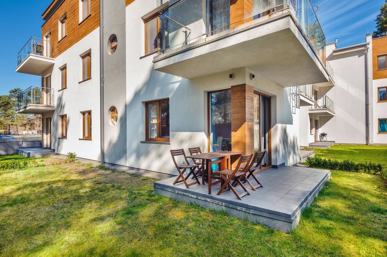 Апартаменты Apartamenty Sun & Snow Villa Cztery Pory Roku Ястшембя-Гура-17